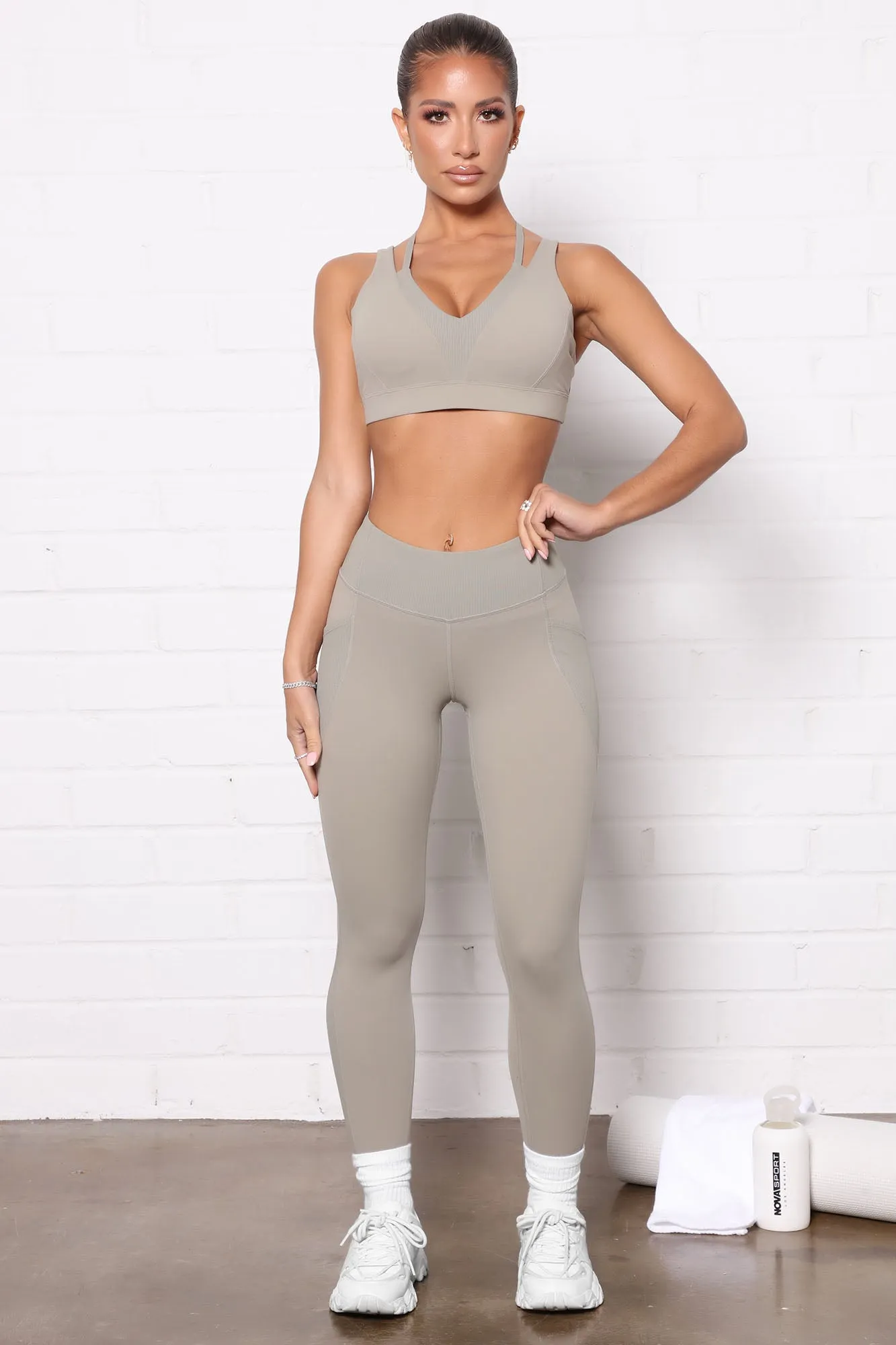 After Cardio Active Sports Bra In Power Flex - Light Army