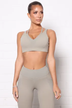 After Cardio Active Sports Bra In Power Flex - Light Army