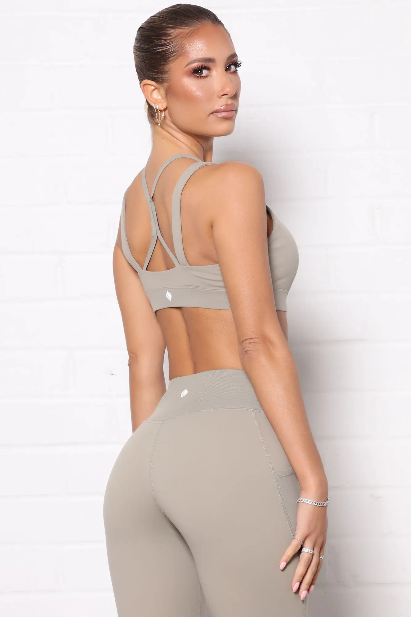 After Cardio Active Sports Bra In Power Flex - Light Army