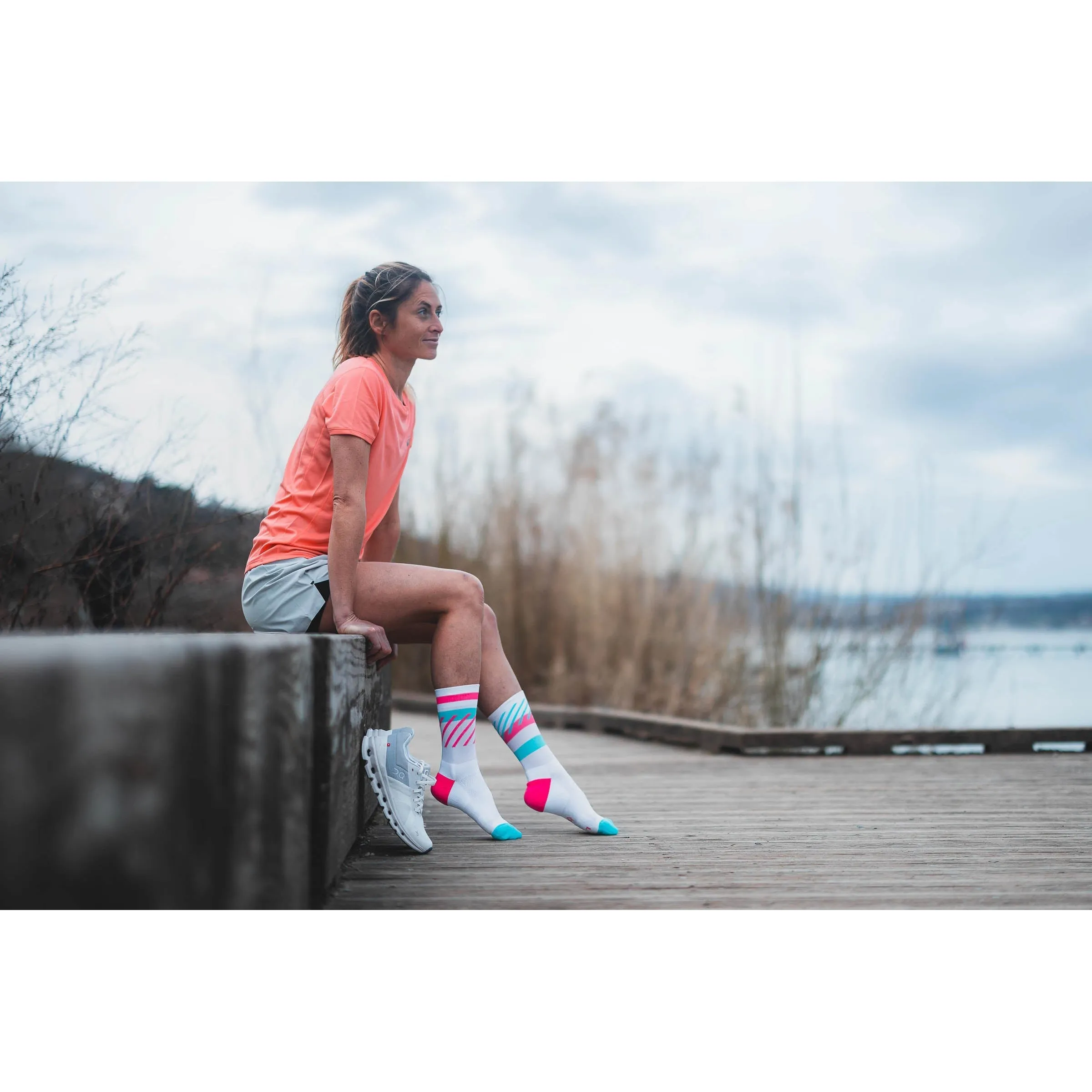 INCYLENCE RUNNING SOCKS - DISRUPTS PINK CYAN