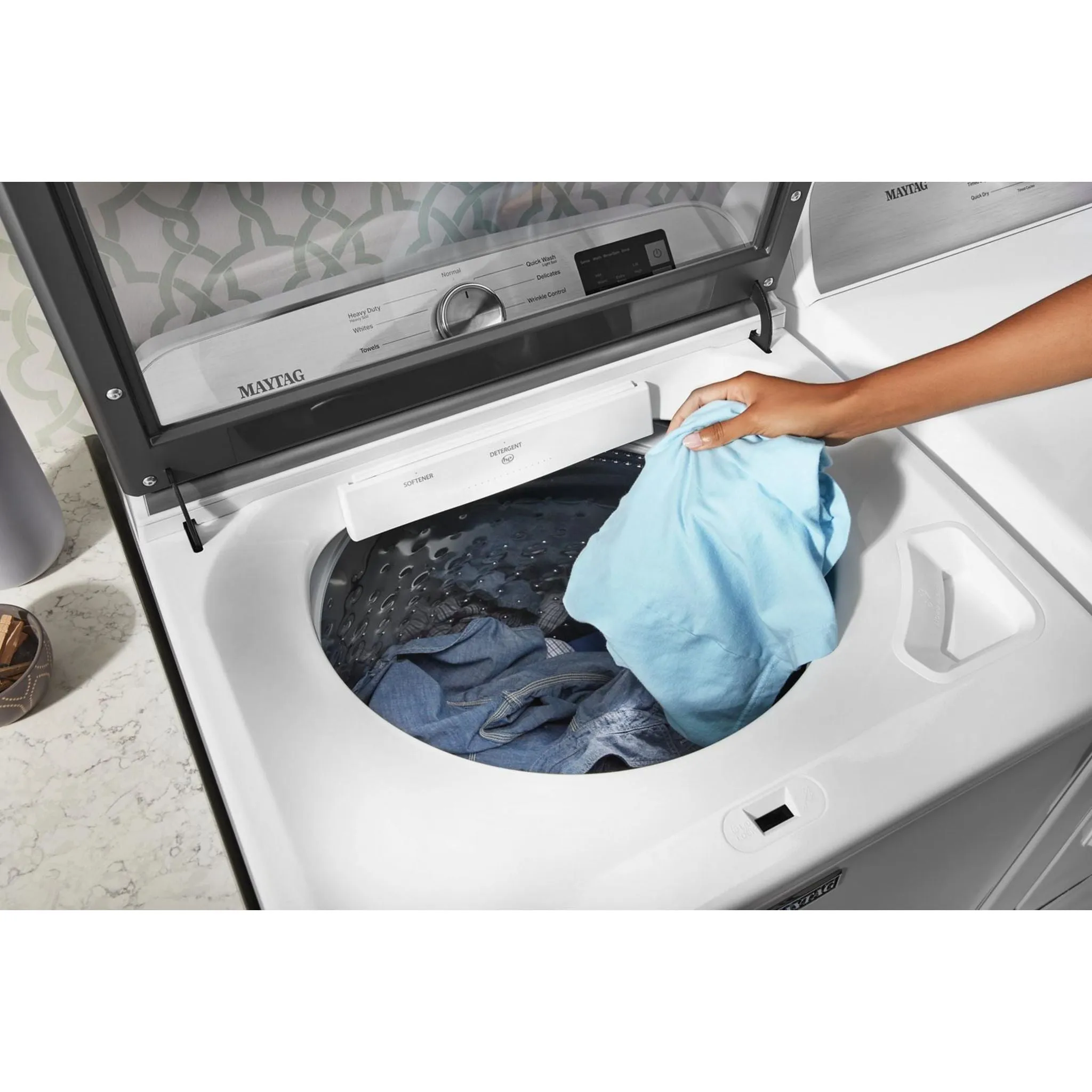 Maytag Top Load Gas Dryer with Advanced Moisture Sensing - 7.0 cu. ft. (MGD6200KW)