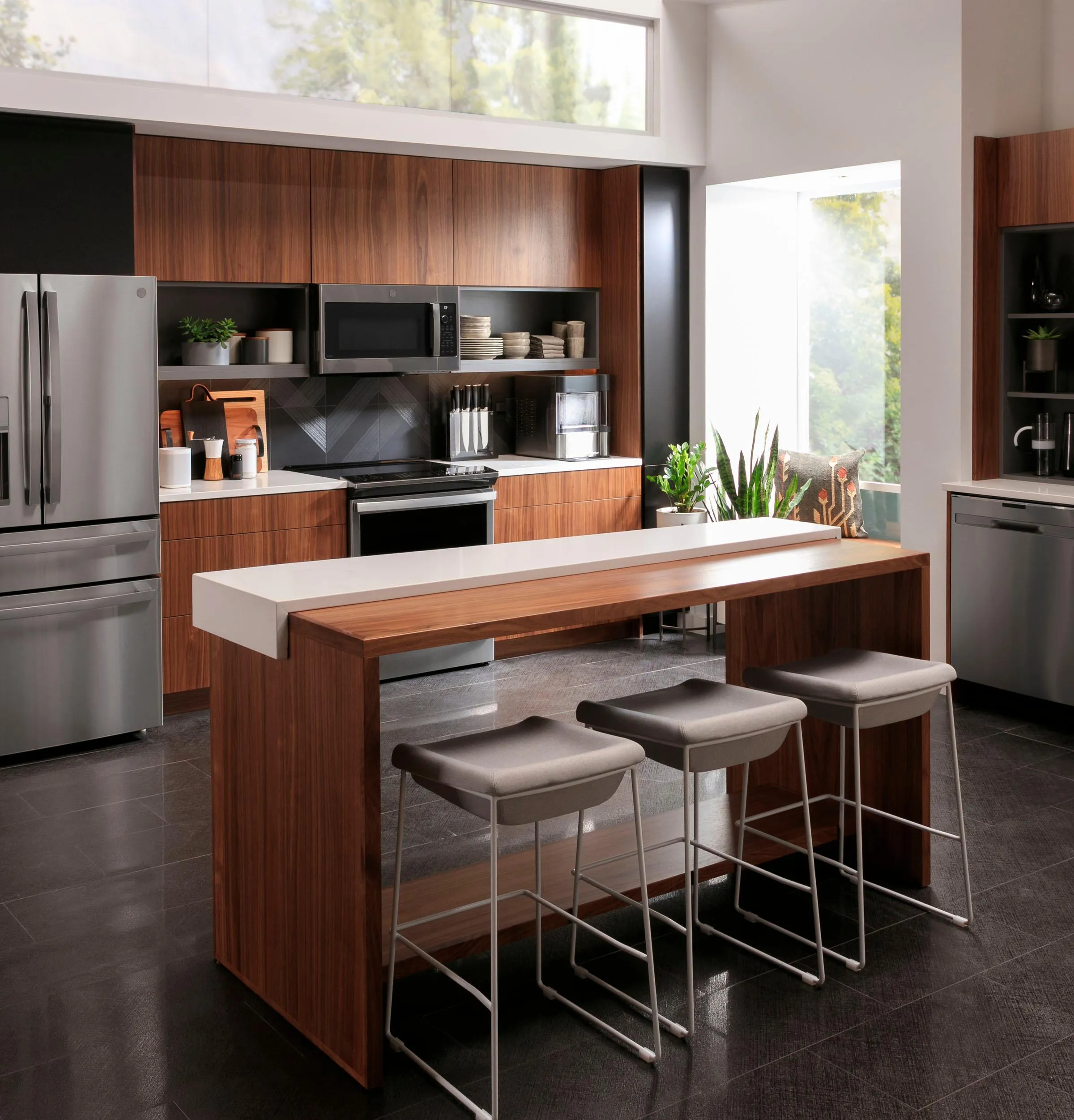 PVD28BYNFS GE Profile™ ENERGY STAR® 27.9 Cu. Ft. Smart Fingerprint Resistant 4-Door French-Door Refrigerator with Door In Door