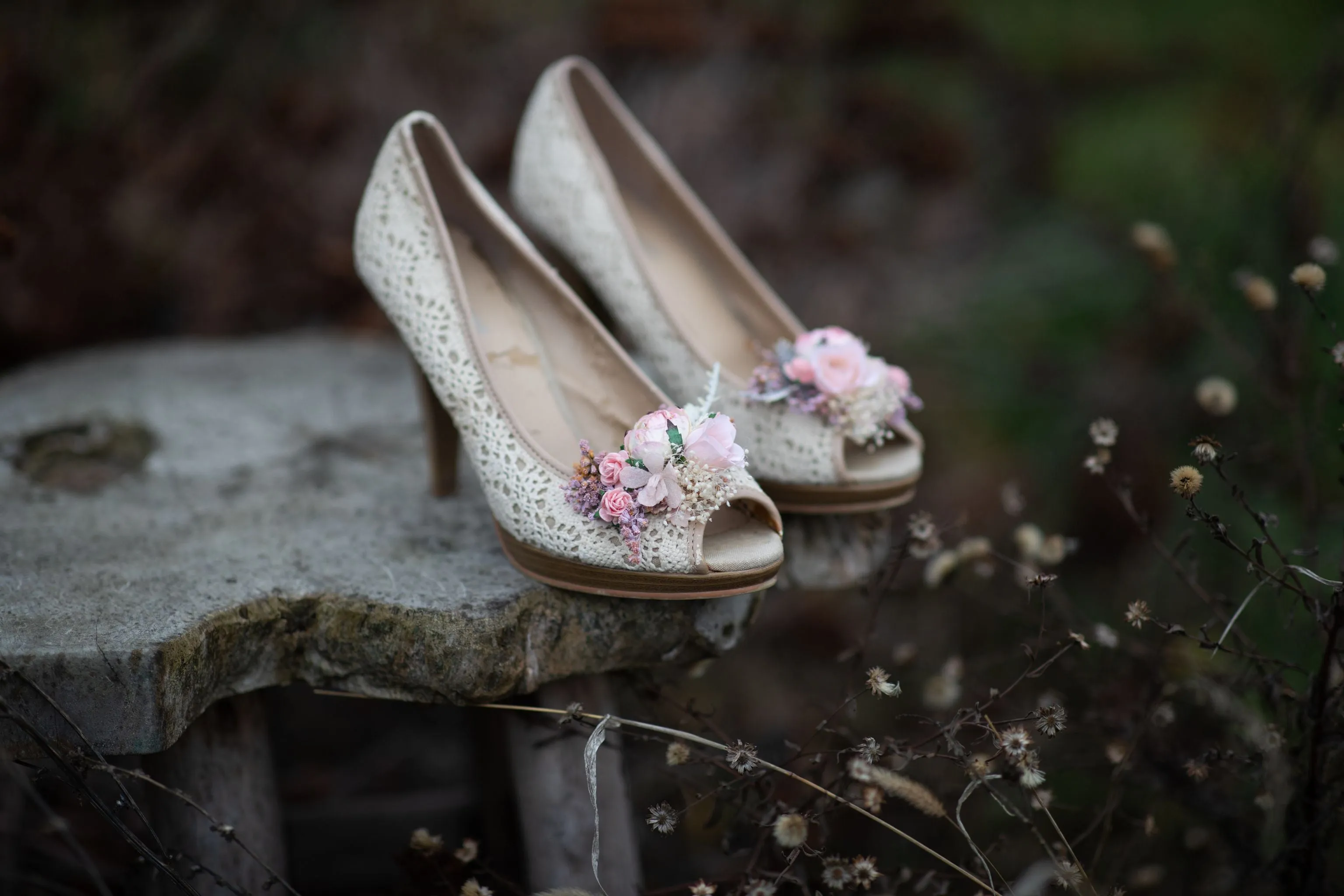 Romantic flower shoe clips Bridal flower clips Wedding accessories Bride to be Magaela Pink shoe clips Bridal jewellery Shoe decoration