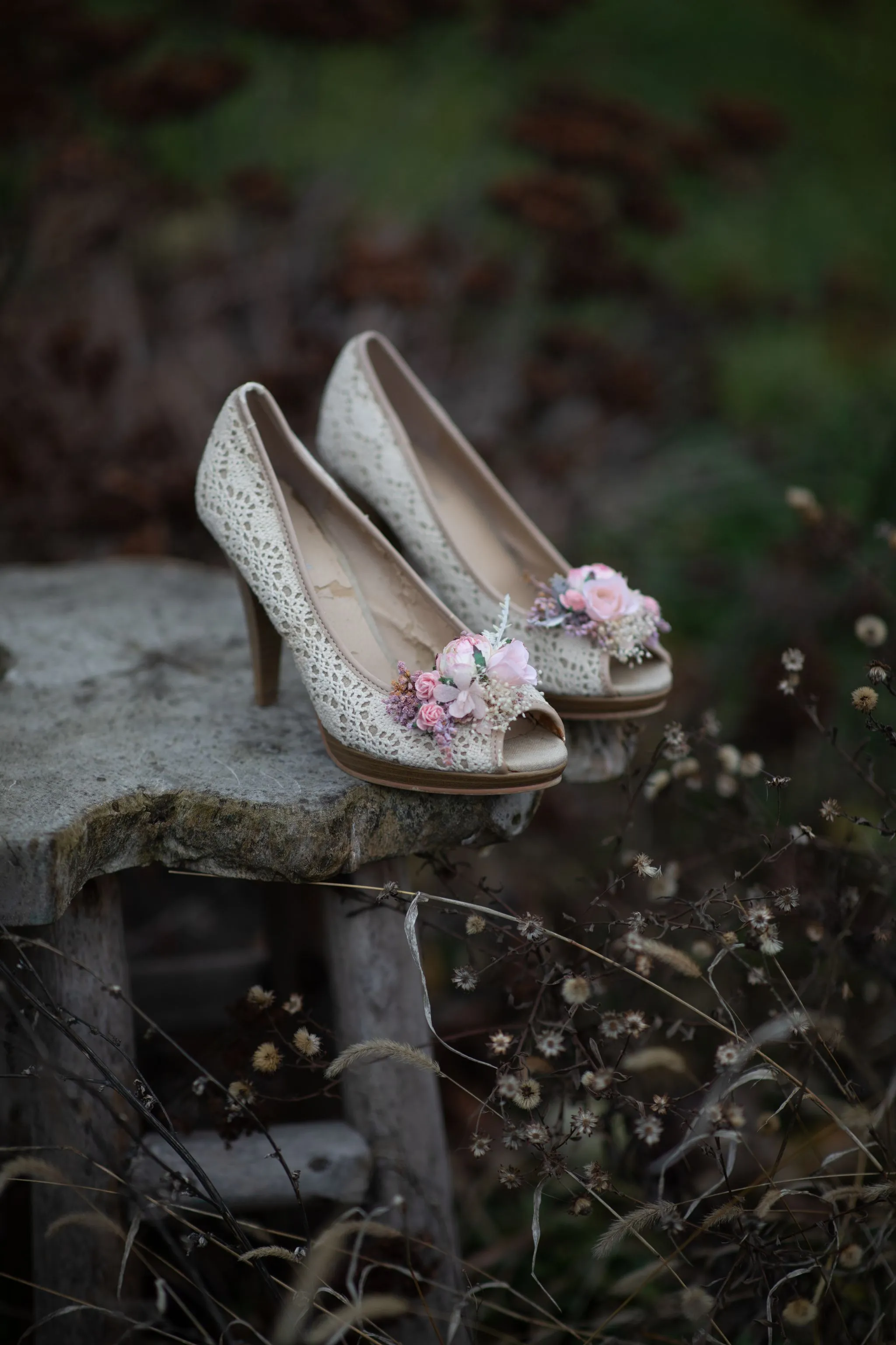 Romantic flower shoe clips Bridal flower clips Wedding accessories Bride to be Magaela Pink shoe clips Bridal jewellery Shoe decoration