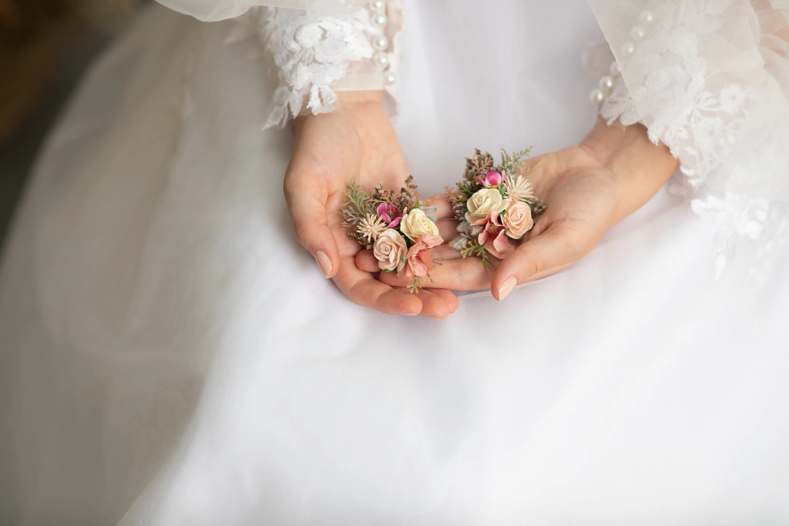 Romantic flower shoe clips