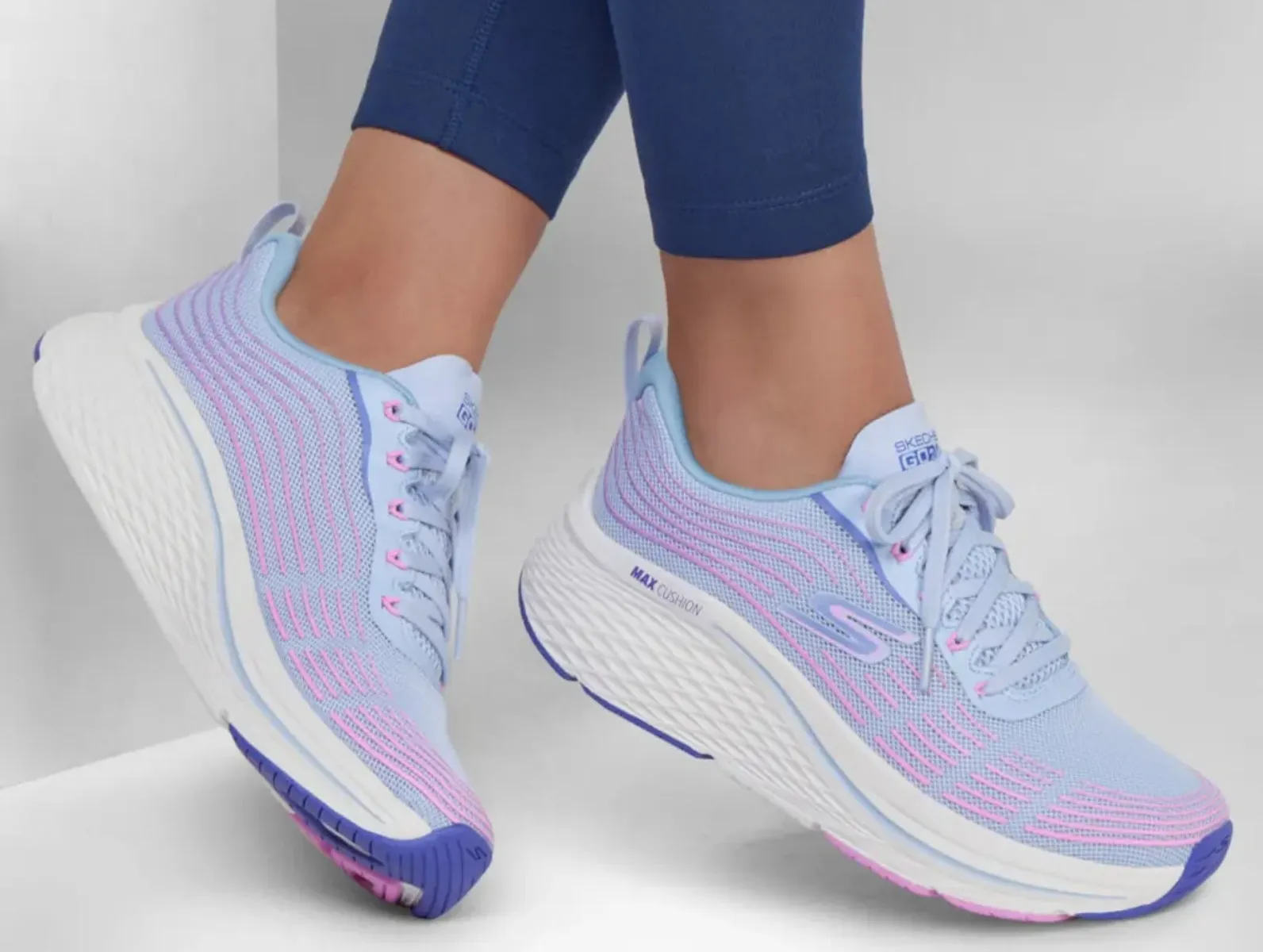 Skechers 129600 Max Cushioning Elite™ 2.0 - Light Blue / Pink